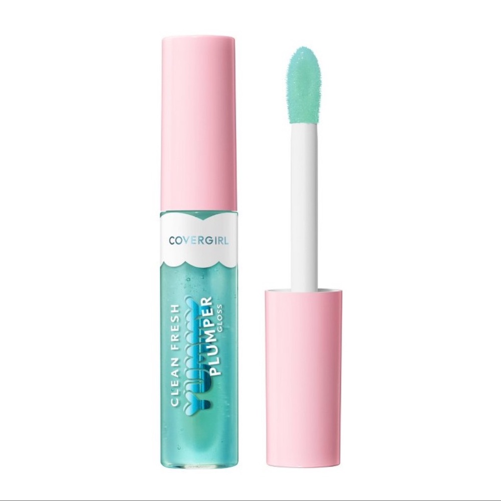 💄4/$25 covergirl yummy plumper gloss in minter is coming